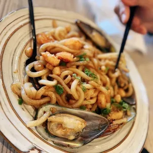 Seafood Fried Udon