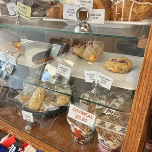 bagels, interior
