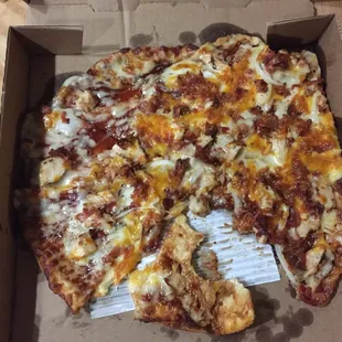 Delivered cold with double toppings on one side, none on the other. Inedible disgusting mess. Ate one slice and threw the rest away.