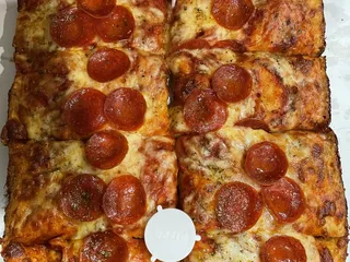 Nona's Pizzeria