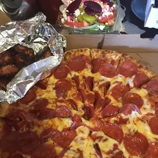 Look at all that pepperoni! Not skimping on anything.