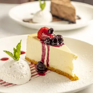 Dessert: Cheesecake and Chocolate Mousse Cake