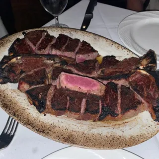 Porterhouse for Three