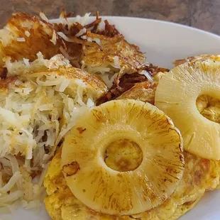 Hawaiian omelette with hashbrowns