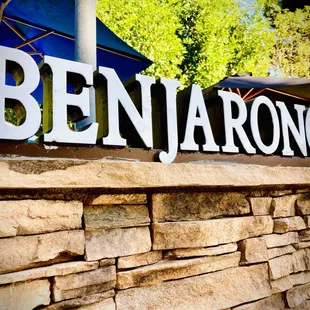 a sign for benjarong