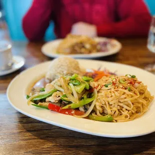 Chicken pad thai and ginger chicken lunch combo