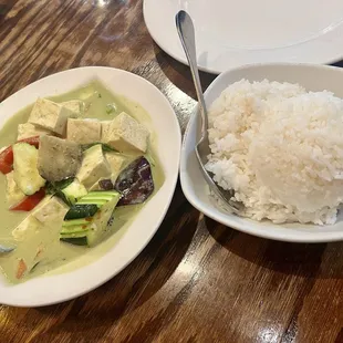 67. GREEN CURRY with tofu