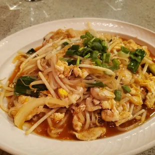 Pad Thai with chicken
