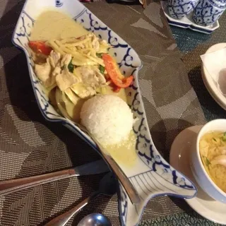 Pad Woonsen Chicken and Shrimp
