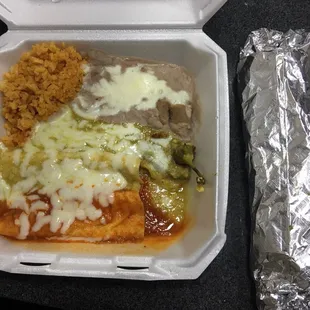 Red &amp; green cheese enchiladas &amp; chile rellano YUM!