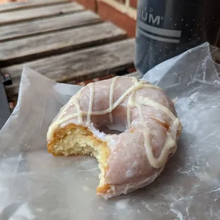 Mango sticky rice-flavored vegan donut!