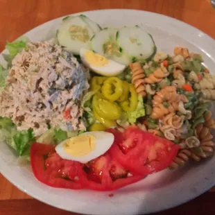 Chicken salad plate