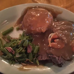 Today&apos;s Special (4/12/15): Pot Roast with mashed potatoes, gravy, and green beans