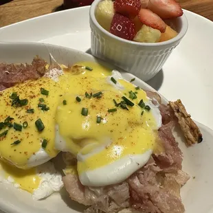 Eggs Benedict