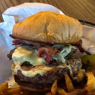 Bennett &apos;s Pepper Cheese Supreme