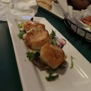 Pan Seared Scallops