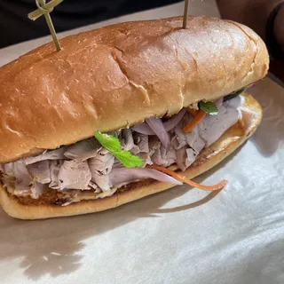 BENNETT'S BANH MI SANDWICH