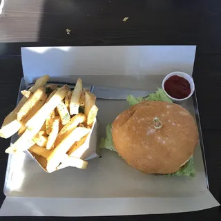 BENNETT'S CHEESEBURGER