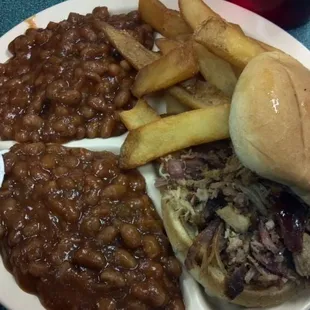 Pulled Pork sandwich platter, w/ double beans.