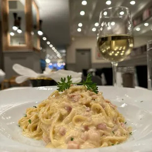 Benny John's Bar and Grill