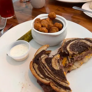 Patty melt medium rare &amp; okra w/ranch