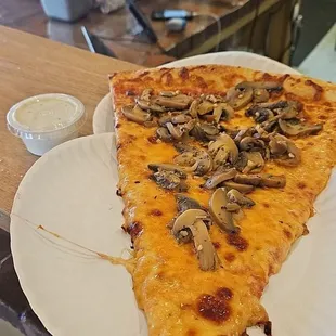 Garlic mushroom slice w/ranch cup