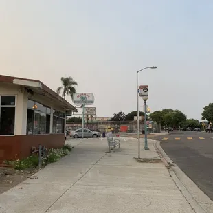 a view of a street corner