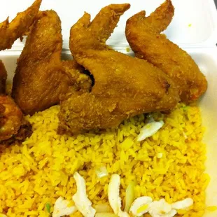 4 CHICKEN WINGS WITH CHICKEN FRIED RICE