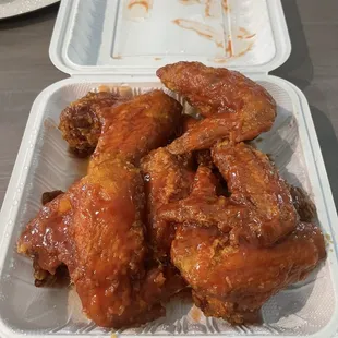 Chicken Wings w/Mumbo Sauce