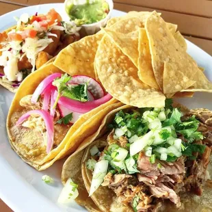 Benny's Tacos & Rotisserie Chicken