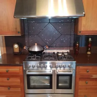 A Verona Range we have here in our showroom. *All Models on the floor are on sale and come with warranty.