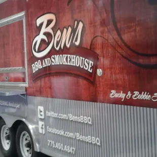 Servin smokin good BBQ to LV