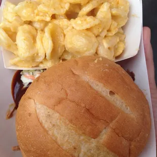 Bbq brisket sandwich with Mac n cheese