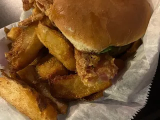 Big Poppa Burgers Chicken & Waffles