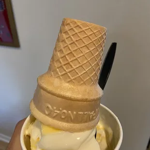 Swirled vanilla & dole whip cone!