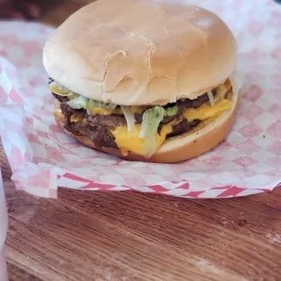 Triple cheeseburger