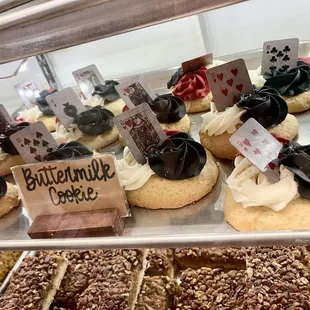 donuts, food, dough desserts