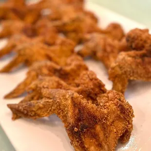 food, fried chicken wings, poultry, bbq wings, chicken wings, fried chicken, bbq chicken, chicken wings and fried chicken, chicken