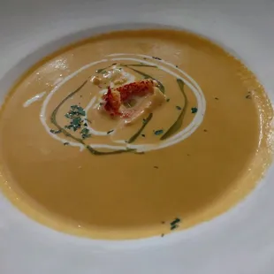 Lobster bisque... probably the best I've had. Large pieces of lobster !