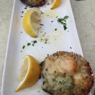 Scallops on the half shell...no one could wait for me to take the pic before they nabbed them...DELICIOUS‼