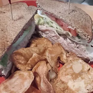 Turkey sandwich with homemade chips
