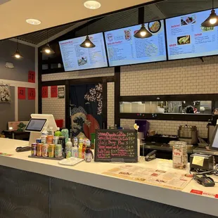 sushi and sashimi, interior