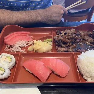 3 item bento (Tuna sashimi, sushi &amp; Beef Teriyaki)