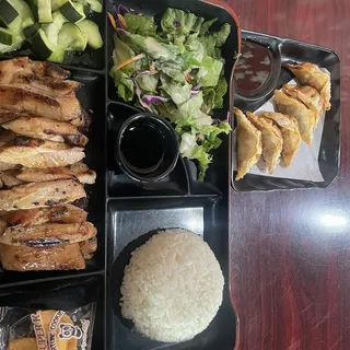 (6pc) Gyoza (Potstickers)