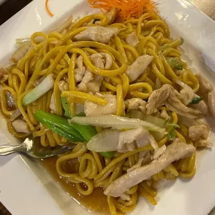 Chicken Lo Mein
