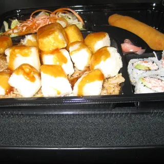 6. Tofu Teriyaki Deluxe Bento