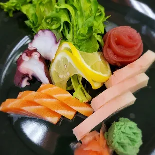 Sashimi: Tako, Sake, Hamachi, Maguro.