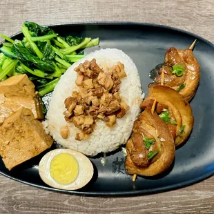 Braised Pork Belly Bento 控肉便当