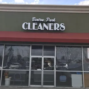 This is the front of the store if you have trouble finding it. Right next door to Little Caesars Pizza.