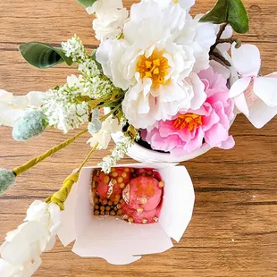 Raspberry &amp; lemon beignets